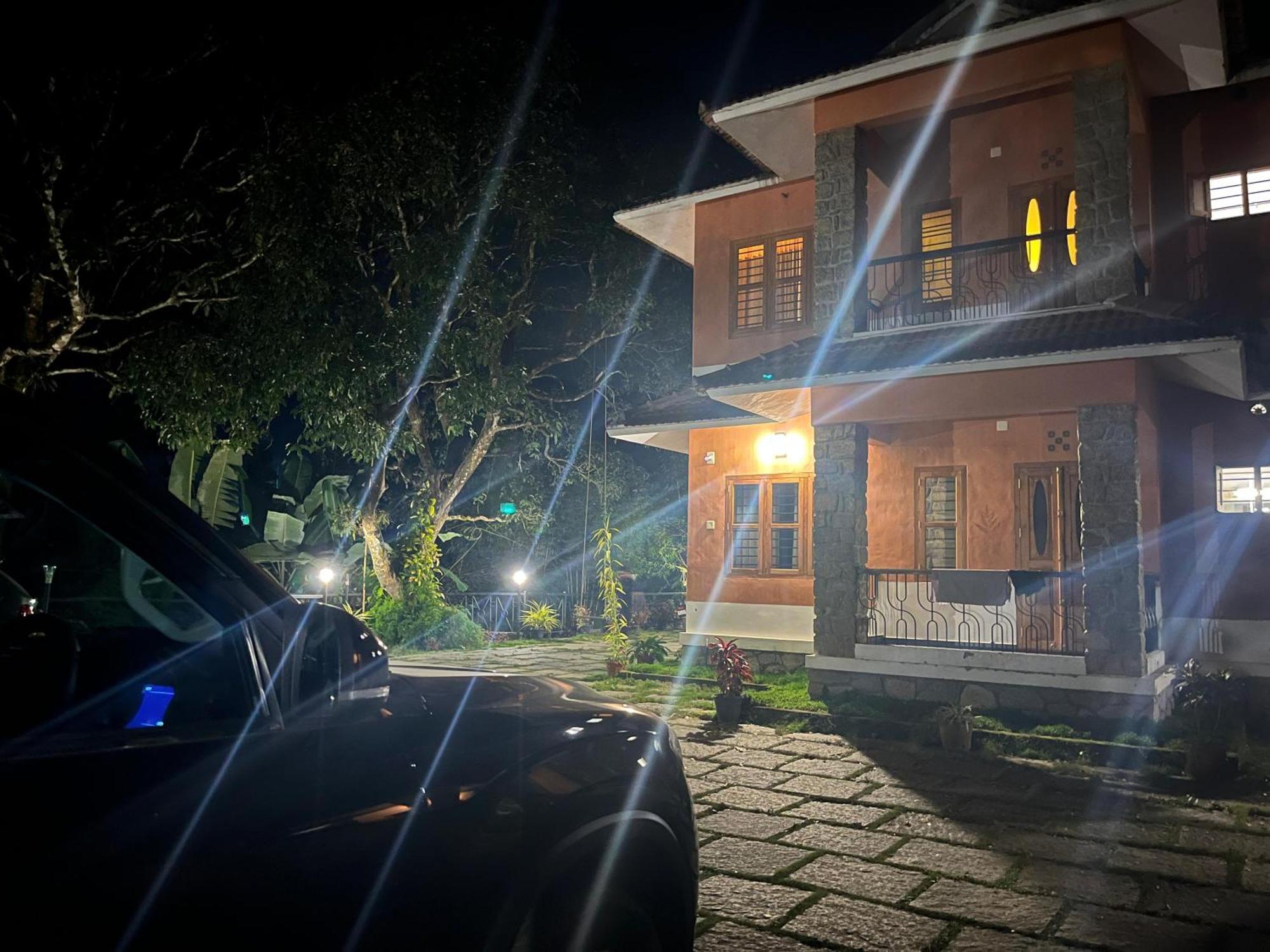 Chembra Adobe Apartamento Kalpatta Exterior foto
